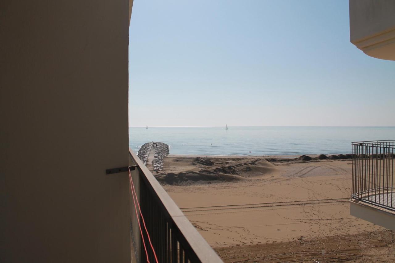 Hotel Vienna Caorle Ngoại thất bức ảnh