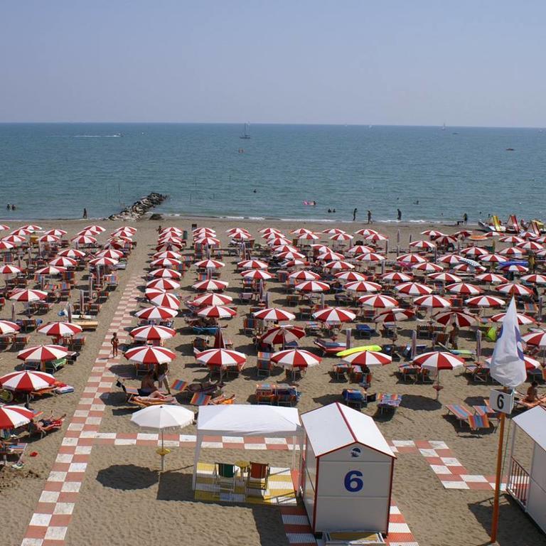 Hotel Vienna Caorle Ngoại thất bức ảnh