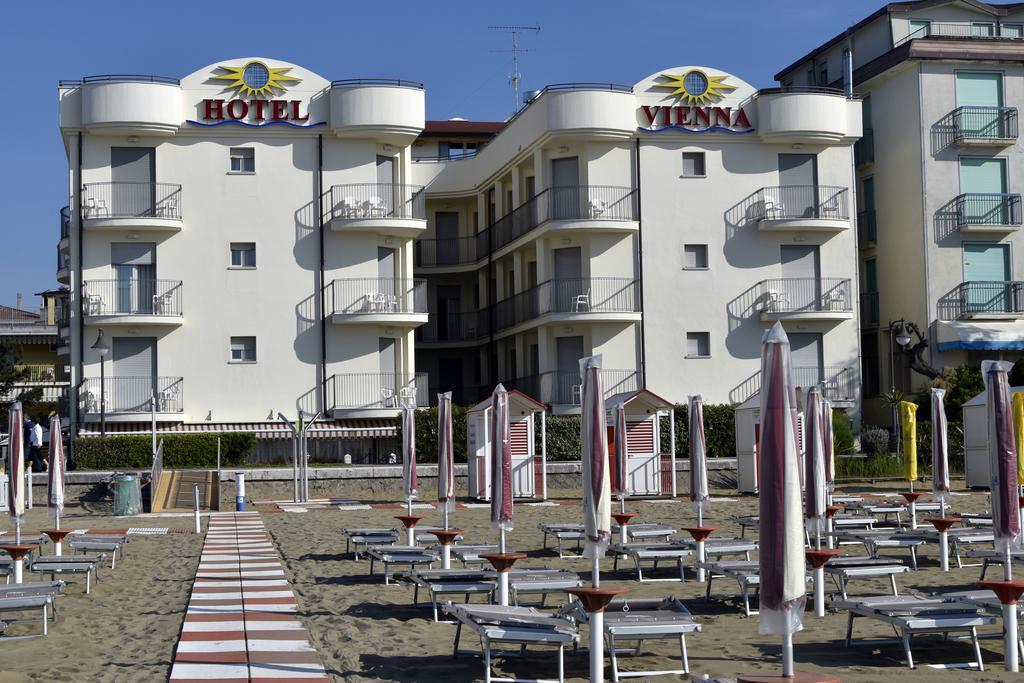 Hotel Vienna Caorle Ngoại thất bức ảnh