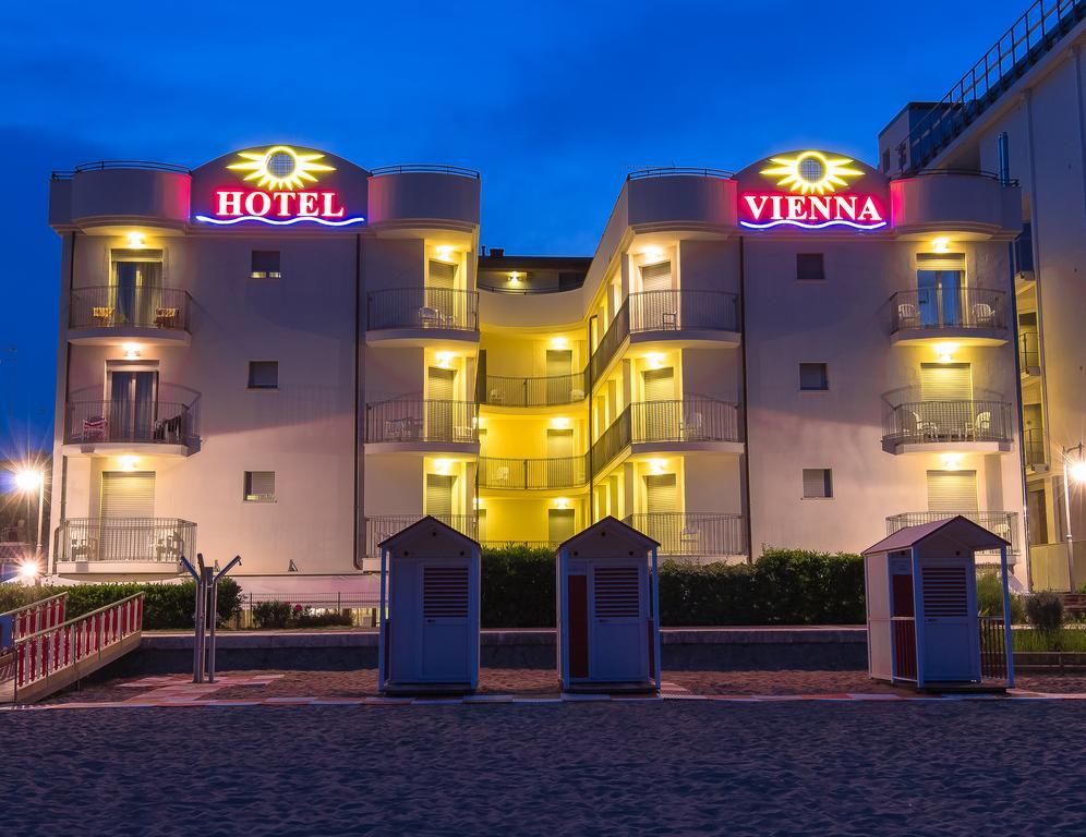 Hotel Vienna Caorle Ngoại thất bức ảnh